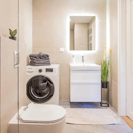 Lai 1 Apartment *